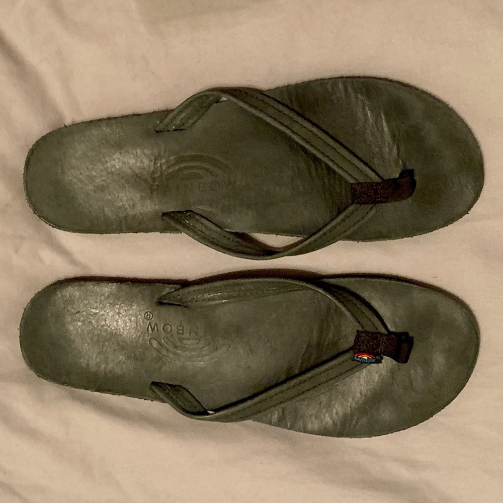 Rainbow black flip flop 8.5